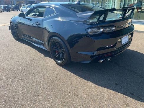Used 2019 Chevrolet Camaro ZL1 image 7