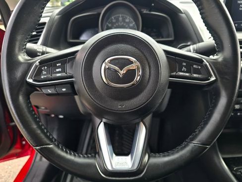 Used 2018 MAZDA MAZDA3 Touring image 14