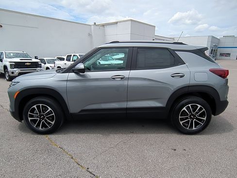 Used 2026 Chevrolet TrailBlazer LT w/ Driver Confidence Package image 5