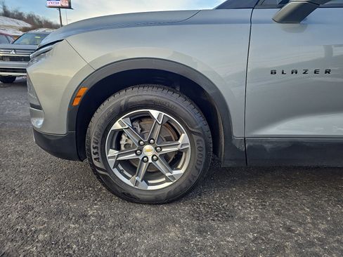 Used 2023 Chevrolet Blazer LT w/ Convenience Package image 8