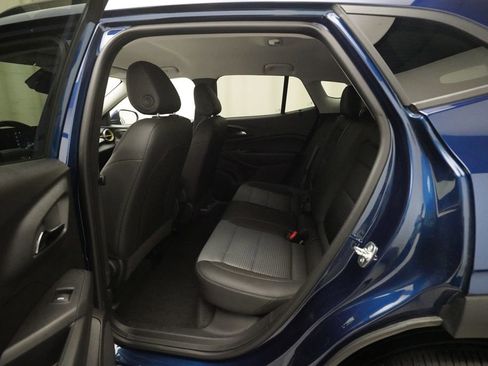 Used 2024 Chevrolet Trax LT w/ Driver Confidence Package FWD image 15