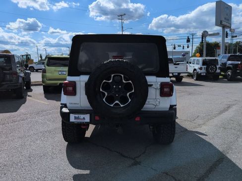 Used 2023 Jeep Wrangler Unlimited Rubicon w/ Steel Bumper Group AWD/4WD image 5