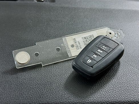 Used 2025 Toyota RAV4 XLE Premium w/ Weather Package image 33