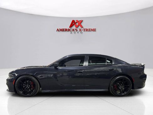 Used 2019 Dodge Charger Scat Pack w/ Daytona Edition Group RWD image 2