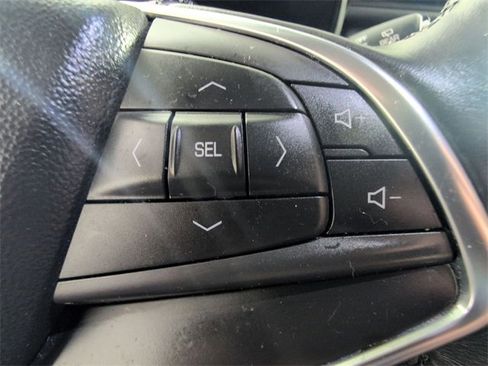 Used 2018 Cadillac XT5 Luxury w/ Driver Awareness Package image 21