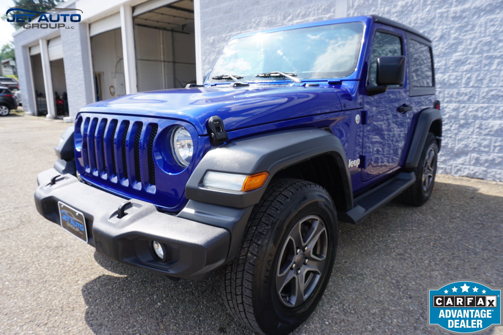 Used 2018 Jeep Wrangler Sport AWD/4WD image 3