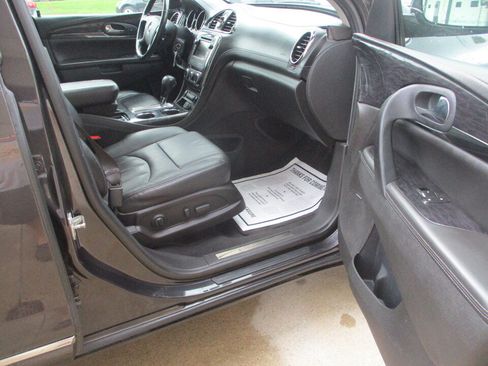 Used 2017 Buick Enclave Leather AWD/4WD image 21