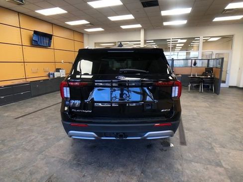 Used 2025 Ford Explorer Platinum w/ LUX Leather Package image 6