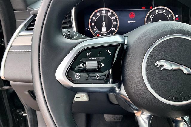 Used 2026 Jaguar F-PACE R-Dynamic S AWD/4WD image 19