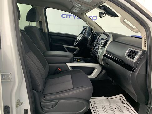 Used 2021 Nissan Titan SV w/ SV Convenience Package AWD/4WD image 36