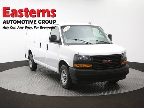 Used 2022 GMC Savana 2500 RWD image 43