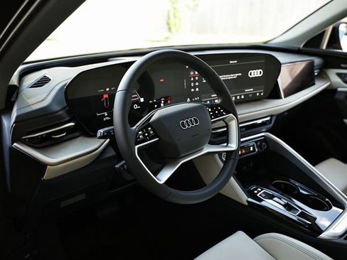 New 2025 Audi Q5 Prestige image 18