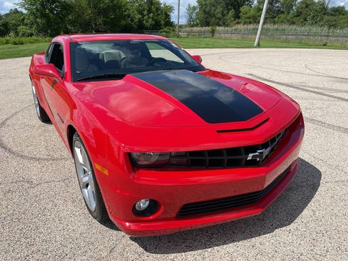 Used 2010 Chevrolet Camaro SS w/ LPO, Ground Effects Package RWD image 84