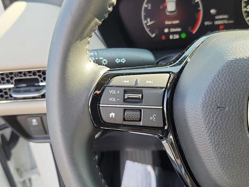 Certified 2024 Honda HR-V EX-L image 20