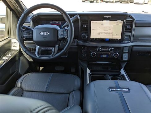 Used 2025 Ford F450 Platinum image 16