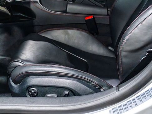 Used 2012 Audi R8 V10 image 96