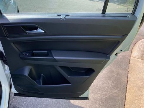 Used 2021 Volkswagen Atlas SE FWD image 34