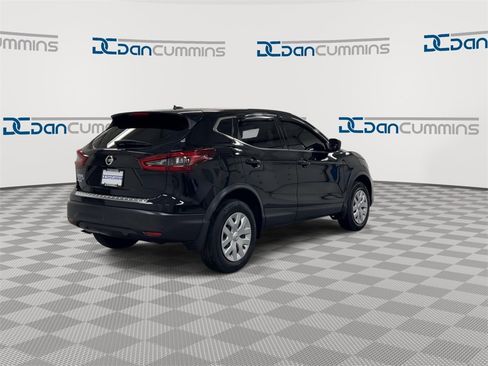 Used 2020 Nissan Rogue Sport S image 8