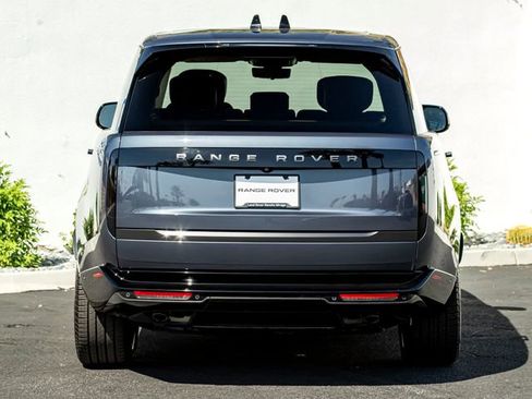 Used 2024 Land Rover Range Rover Autobiography AWD/4WD image 8