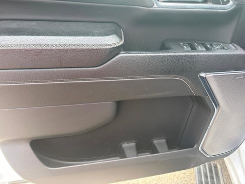 Used 2024 GMC Sierra 2500 Denali w/ Denali Reserve Package image 13