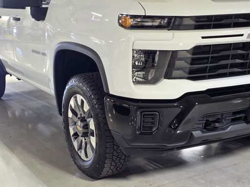 New 2026 Chevrolet Silverado 2500 Custom w/ Custom Convenience Package image 10