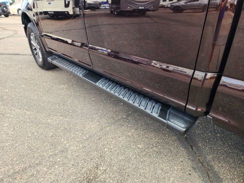 Used 2019 Ford F150 Lariat w/ Equipment Group 502A Luxury AWD/4WD image 10