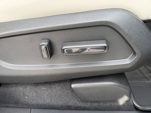 New 2026 Honda Pilot Touring image 23