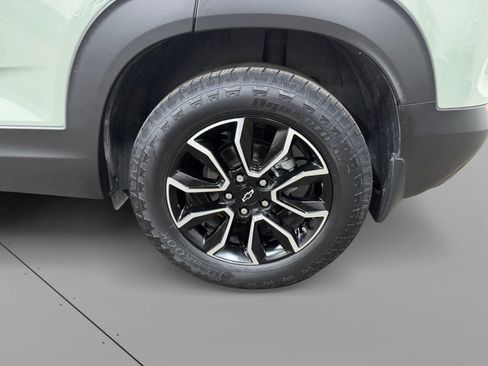 Used 2025 Chevrolet TrailBlazer ACTIV w/ Convenience Package FWD image 15