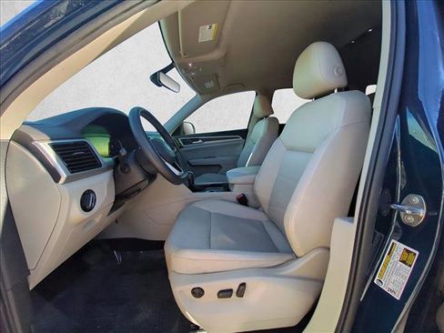 Used 2022 Volkswagen Atlas SE w/ Black Wheel Package image 15