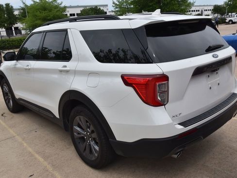 Used 2023 Ford Explorer XLT w/ Equipment Group 202A image 7
