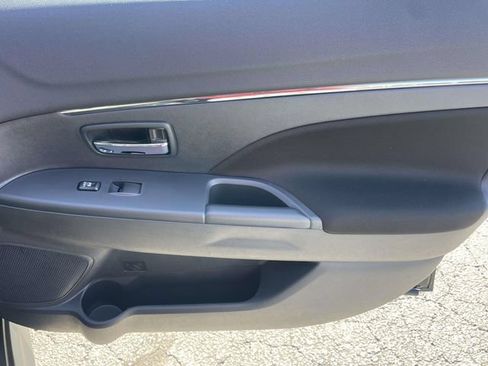 Used 2024 Mitsubishi Outlander Sport LE AWD/4WD image 9