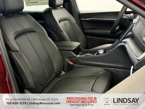New 2025 Jeep Grand Cherokee L Limited w/ Luxury Tech Group II AWD/4WD image 14