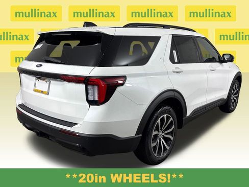 New 2026 Ford Explorer ST-Line RWD image 4
