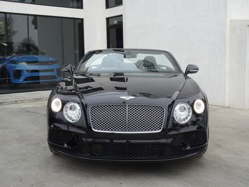 Used 2016 Bentley Continental GT image 3