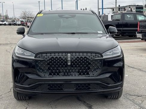 New 2026 Lincoln Aviator Reserve image 3