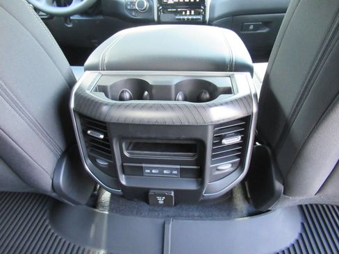New 2026 RAM 1500 Big Horn AWD/4WD image 30