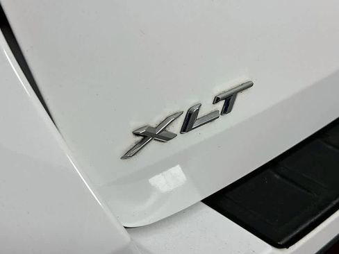 Used 2021 Ford Explorer XLT w/ Equipment Group 202A AWD/4WD image 7