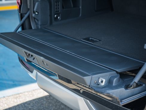 New 2026 Ford Expedition Max Platinum image 13