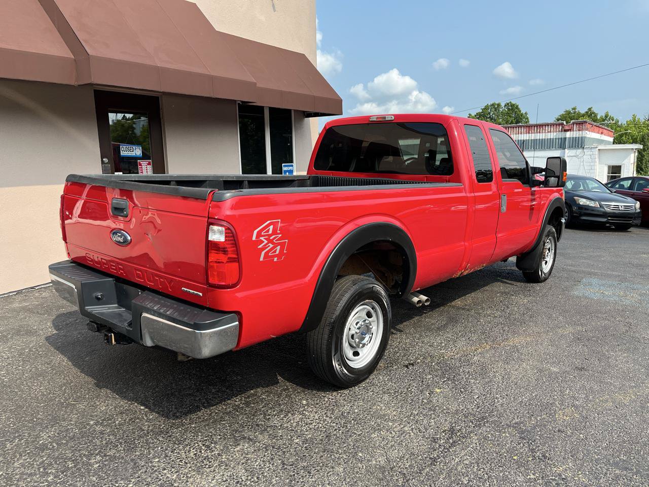 Used 2015 Ford F250 XL w/ Power Equipment Group AWD/4WD image 4