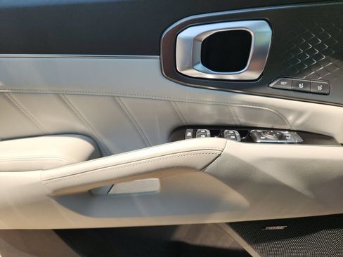 Certified 2022 Kia Sorento SX Prestige AWD/4WD image 28