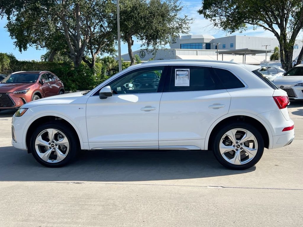 Used 2022 Audi Q5 2.0T Premium Plus w/ Premium Plus Package AWD/4WD image 4
