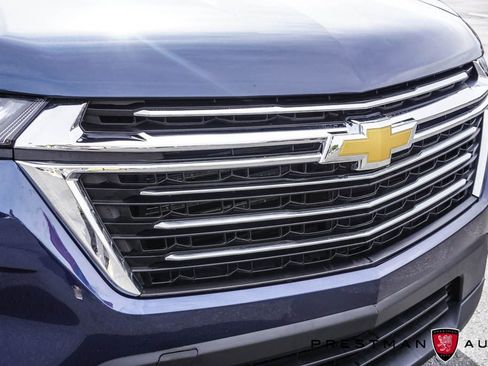 Used 2023 Chevrolet Traverse LT FWD image 16