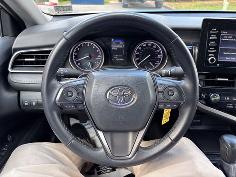 Certified 2024 Toyota Camry SE FWD image 18