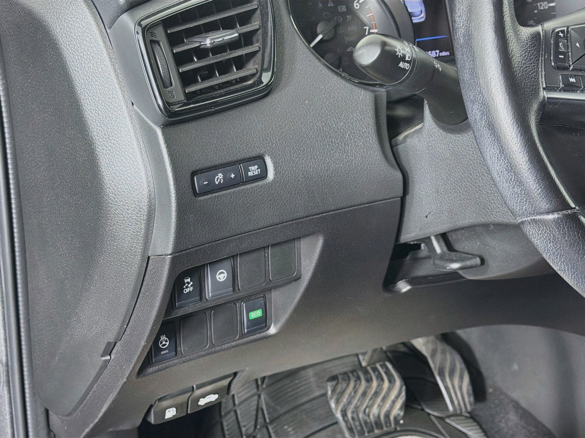 Used 2019 Nissan Rogue Sport SV w/ Technology Package FWD image 16
