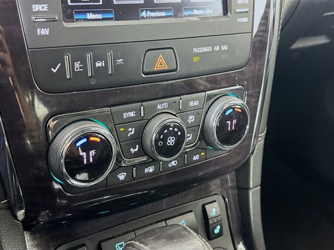 Used 2017 Buick Enclave Leather FWD image 22
