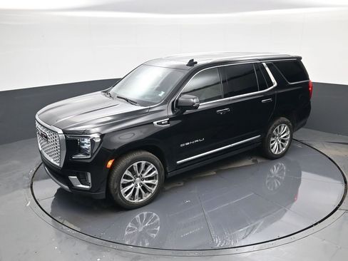 Used 2021 GMC Yukon Denali w/ Denali Premium Package image 39