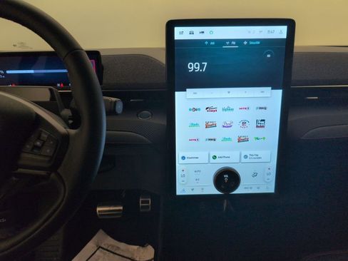 Used 2025 Ford Mustang Mach-E Premium w/ Sport Appearance Package image 17