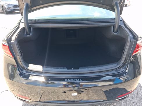 Used 2017 Kia Cadenza Technology FWD image 27
