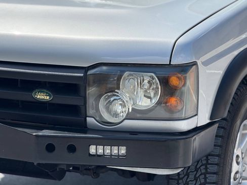 Used 2004 Land Rover Discovery S AWD/4WD image 25