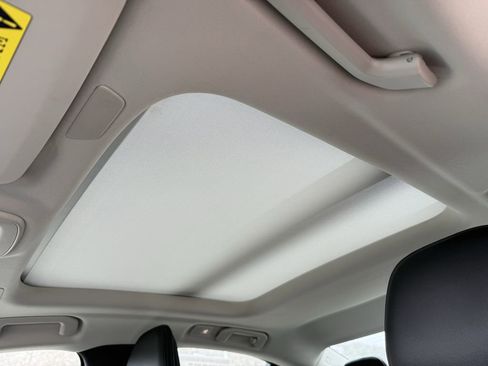 Used 2024 Volvo S60 B5 Core image 10